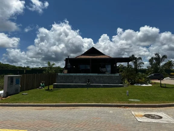 Imagem Casa em Condomínio à venda em Imbassaí, Mata de São João - Condomínio fechado com vista para o mar