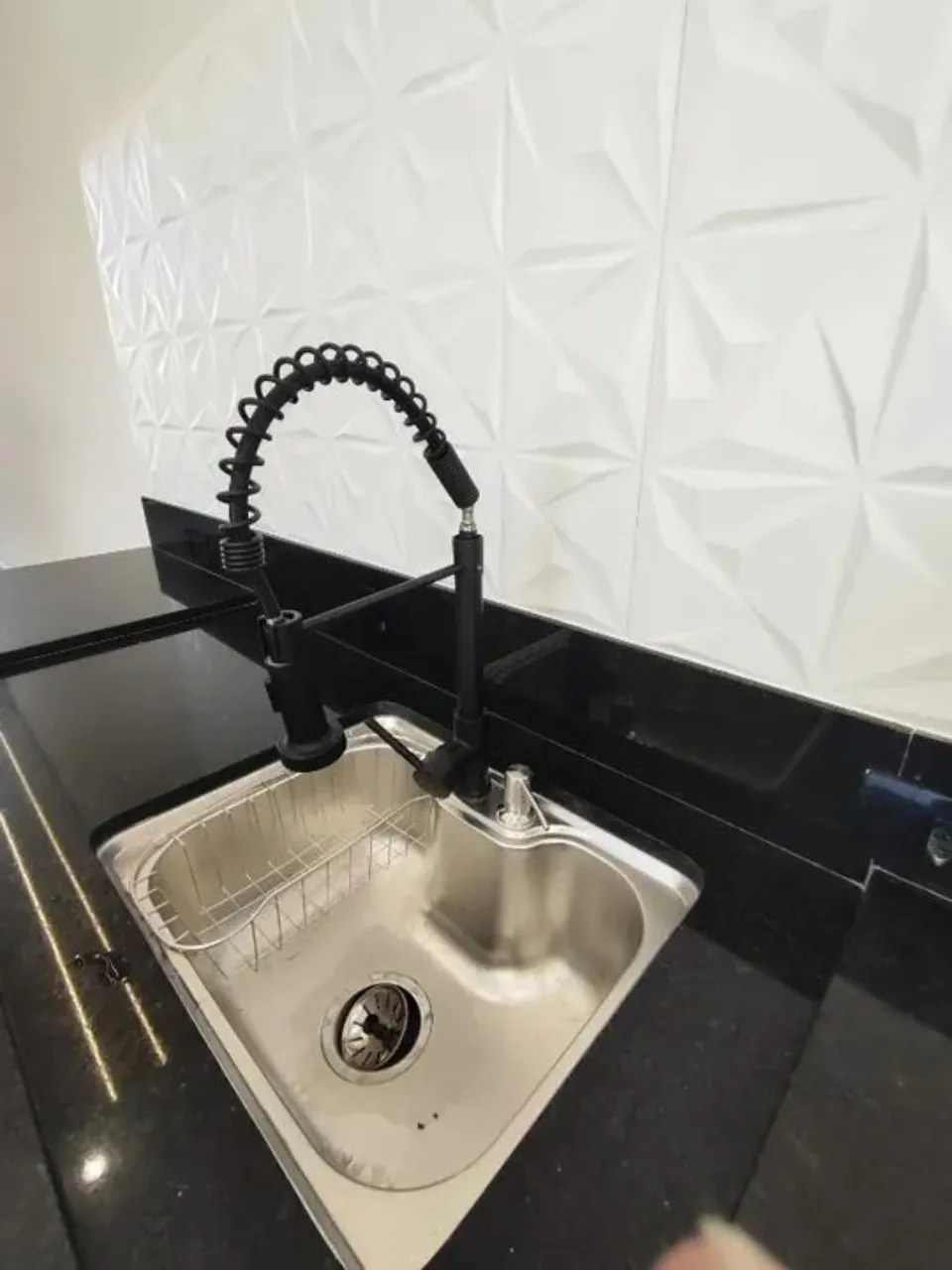 Imagem Casa em Condomínio à Venda em Sorocaba-SP, Horto Florestal: 3 Quartos, 1 Suíte, 1 Banheiro, 2 Vagas, 115,08m²