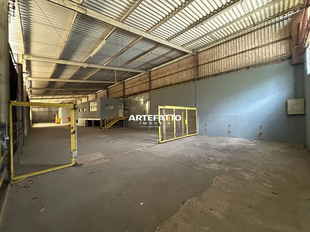 Imagem GALPÃO INDUSTRIAL/COMERCIAL PARA LOCAÇÃO/FRENTE PARA A Rodovia Régis Bittencourt