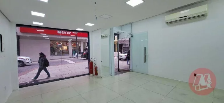 Foto do imóvel Loja para alugar, 67 m² por R$ 18.029,60/mês - Centro - Porto Alegre/RS