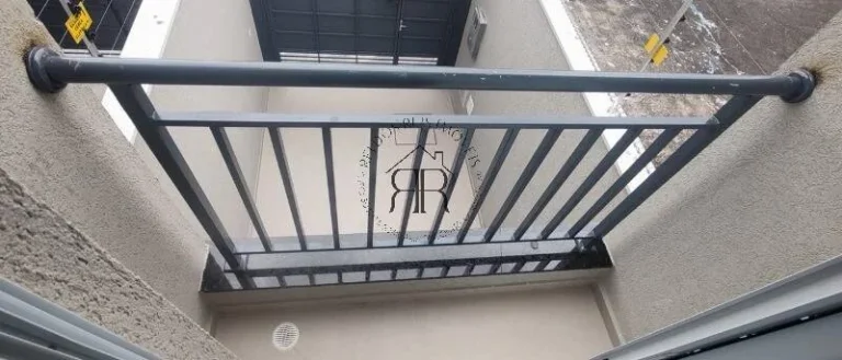 Imagem Sobre o imóvel
Sobrado à venda com 3 quartos, 1 suite, 2 vagas e 2 banheiros.
Localizado em Rua He...
