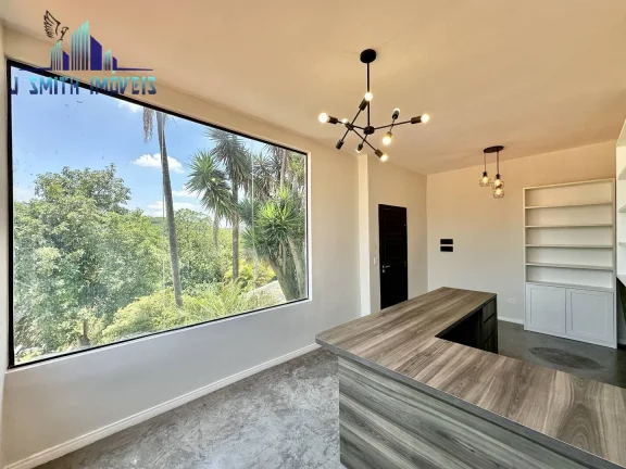Imagem Casa em condominio. 1.605 m² terreno, 4 dorm/1ste + escritório e gourmet!
