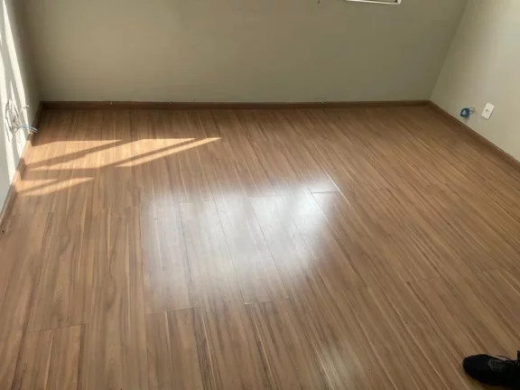 Imagem Oportunidade única: Sala Comercial à Venda em Pinheiros, São Paulo-SP com 1 Sala, 1 Banheiro e 25,70m² de Área.