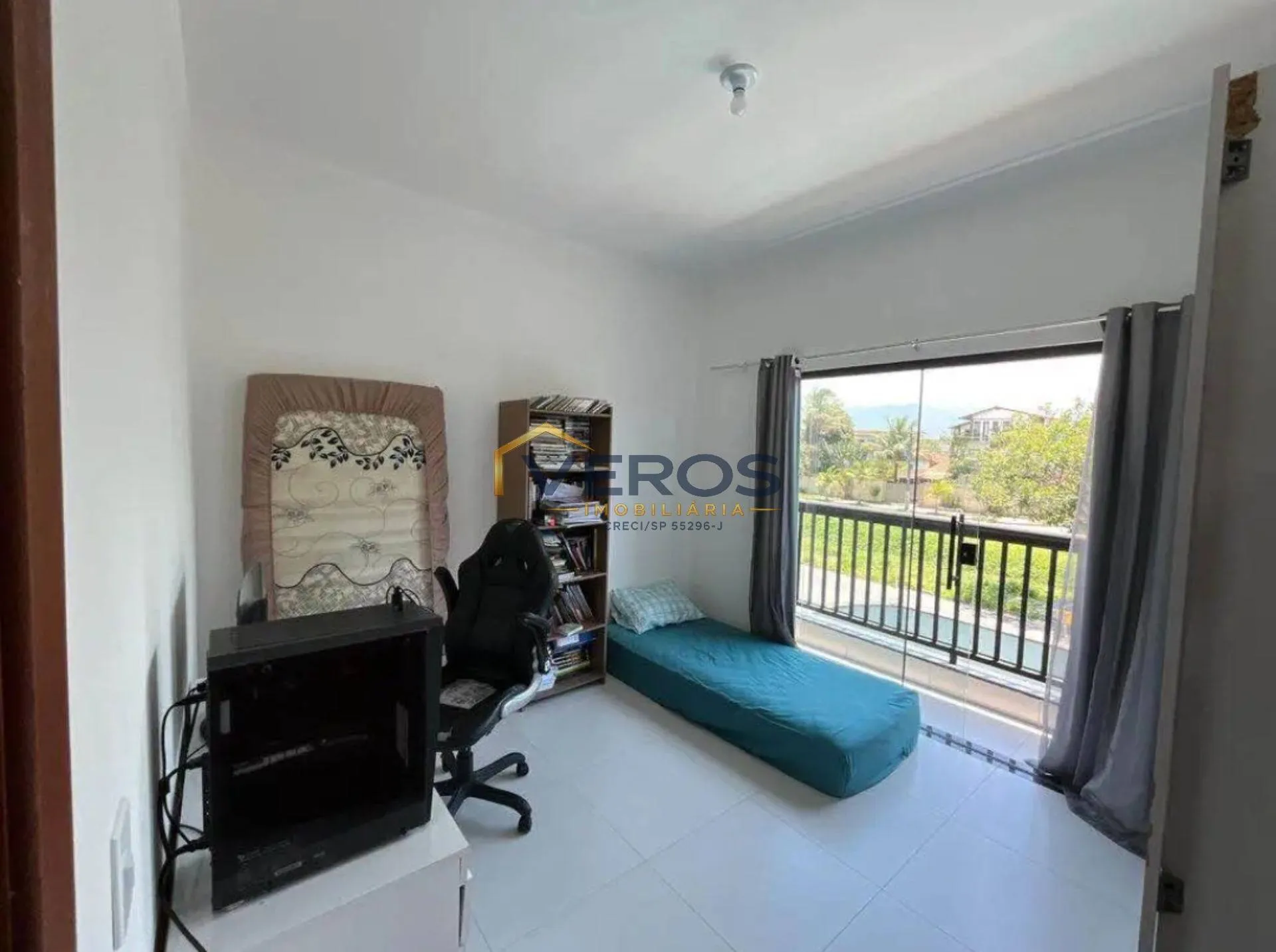 Imagem Linda casa com piscina a venda em Caraguatatuba por R$ 650 mil