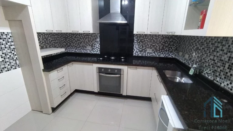 Imagem Apartamento 03 quartos c/suíte com sacada, vaga, no Água Verde em Curitiba PR
