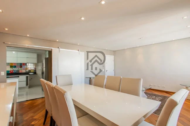 Imagem Apartamento reformado andar alto proximo metrô