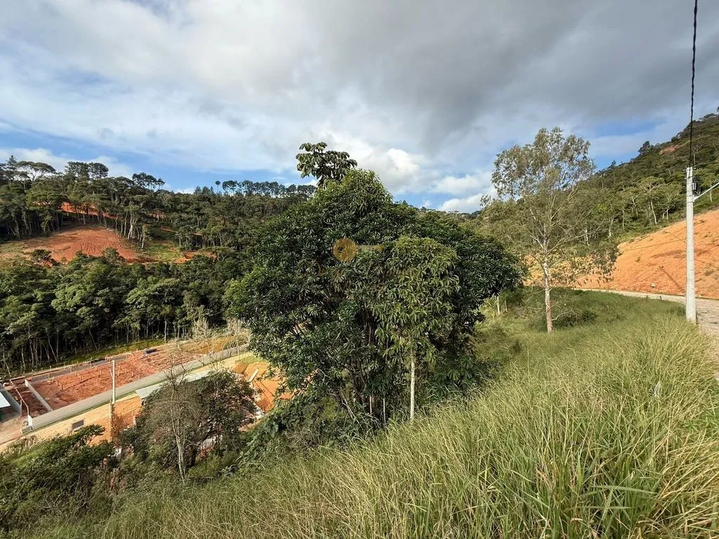 Imagem Terreno em Condomínio para Venda em Teresópolis / RJ no bairro Albuquerque