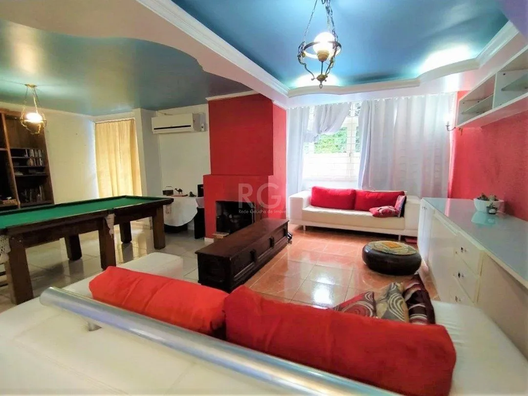 Imagem Casa para Venda - 150m², 4 dormitórios, sendo 3 suites, 2 vagas - Jardim Verde