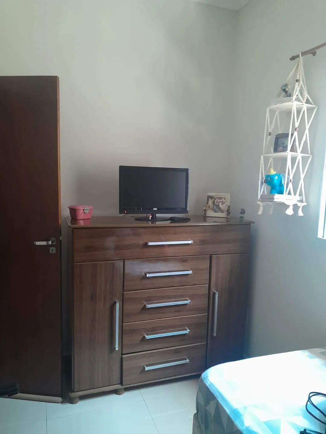 Imagem Casa à venda 3 Quartos, 1 Suite, 2 Vagas, 150M², Vista Alegre, Taubaté - SP