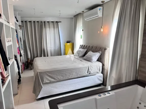 Imagem Casa sobreposta no bairro da Aparecida, Santos/SP, Grande oportunidade.