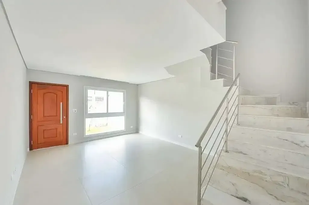 Imagem Sobrado com 3 Quartos à Venda, 152 m² em Xaxim - Curitiba