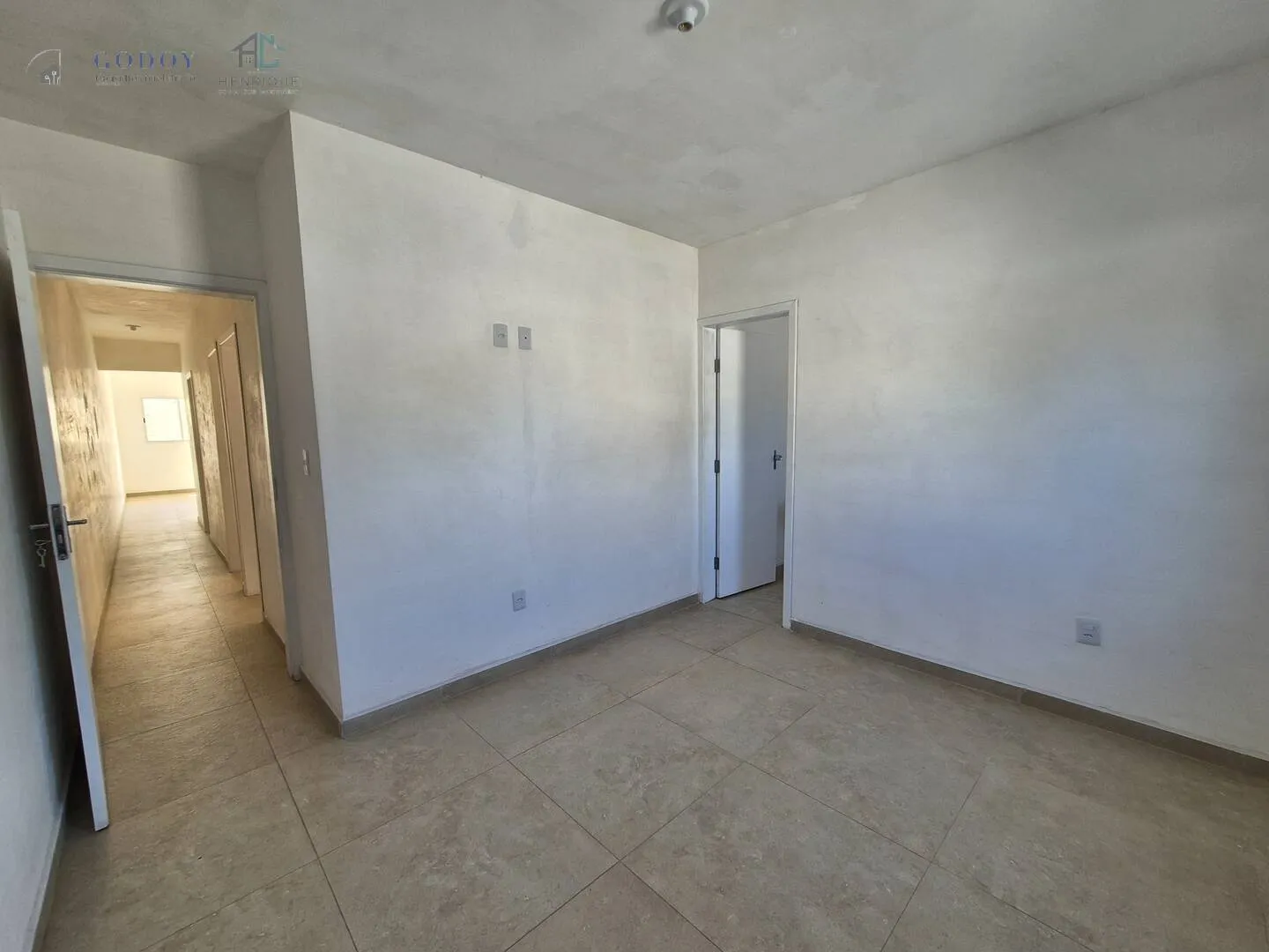 Foto do imóvel Casa Térrea com 3 Dormitórios sendo 1 suite em Condomínio Fechado