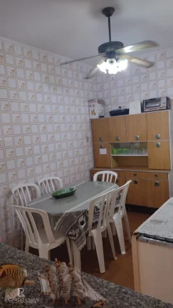 Imagem "Seu Refúgio à Beira-Mar: Apartamento de 2 Dormitórios na Cidade Ocian, a 100 metros da Orla!"