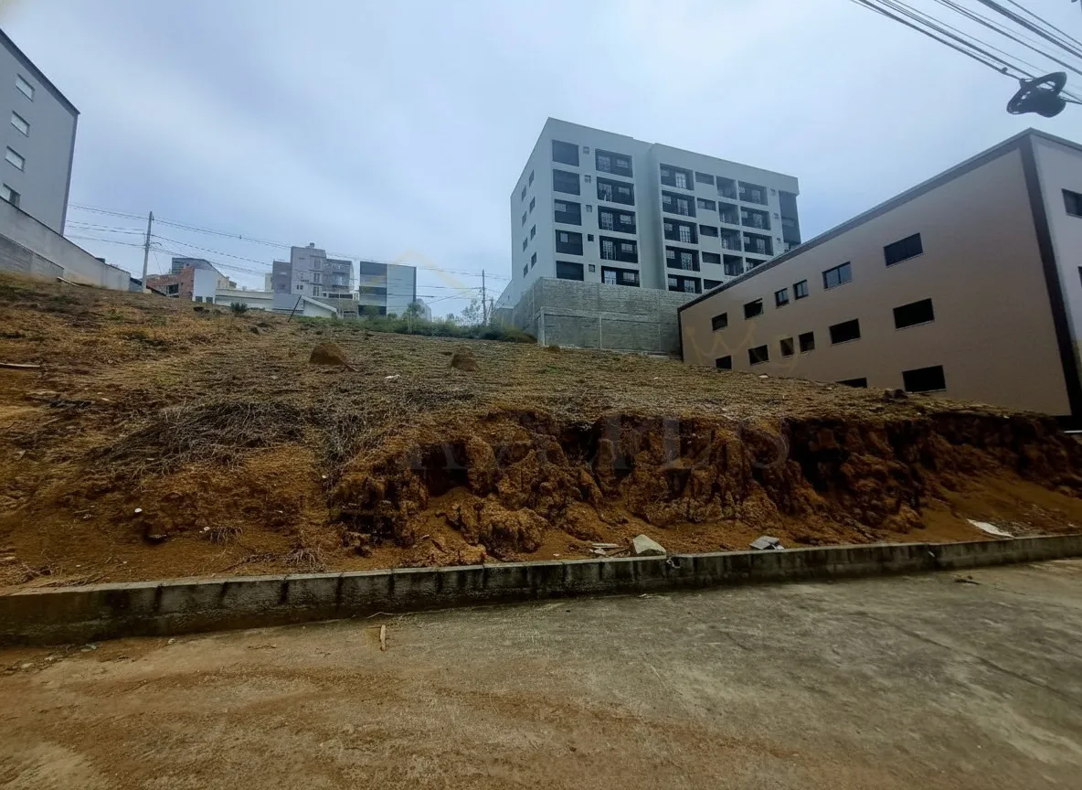 Imagem Terreno 250 m² à venda em Residencial Summer Ville, Poços de Caldas