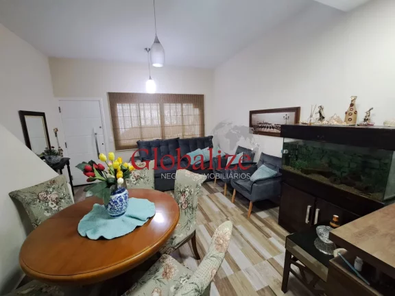 Imagem Casa triplex à venda com 3 quartos, 1 suite, churrasqueira, 1 vaga por R$750.000,00 no Campo Grande em Santos