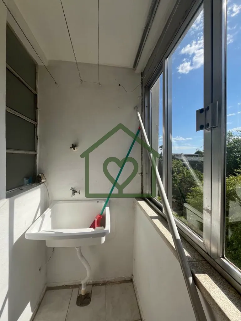 Imagem Atenção, moradores de Porto Alegre Se você está em busca de um novo lar, este apartamento no bai...