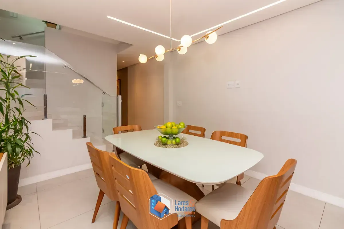 Imagem Sobrado para venda em City Pinheirinho com 3 quartos, sendo 1 suíte, 153m²