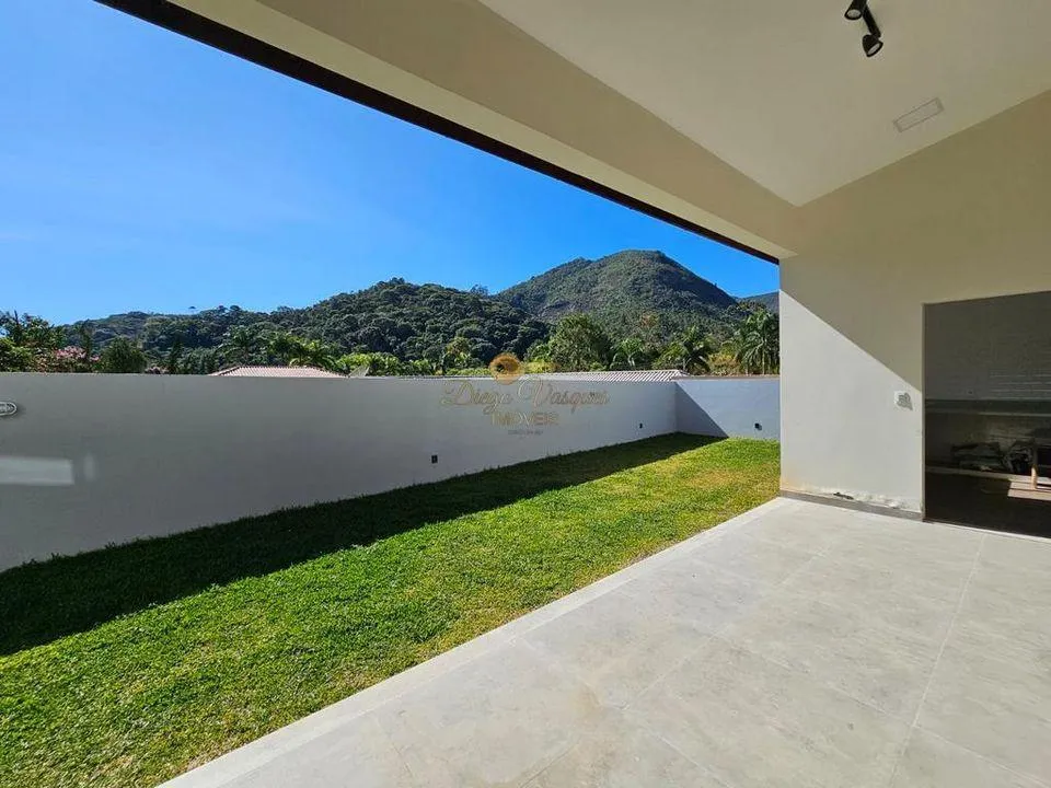 Imagem Casa em Condomínio para Venda em Teresópolis / RJ no bairro Green Valley