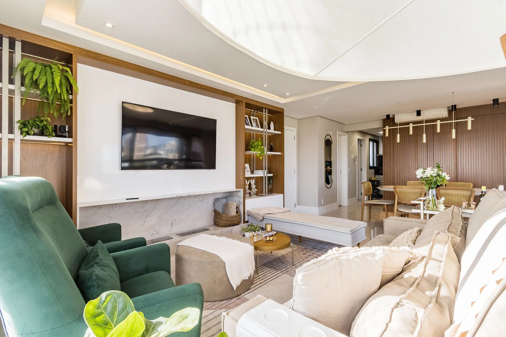 Imagem Apartamento de 3 quartos, 3 suítes e 2 vagas de garagem Higienópolis em POA