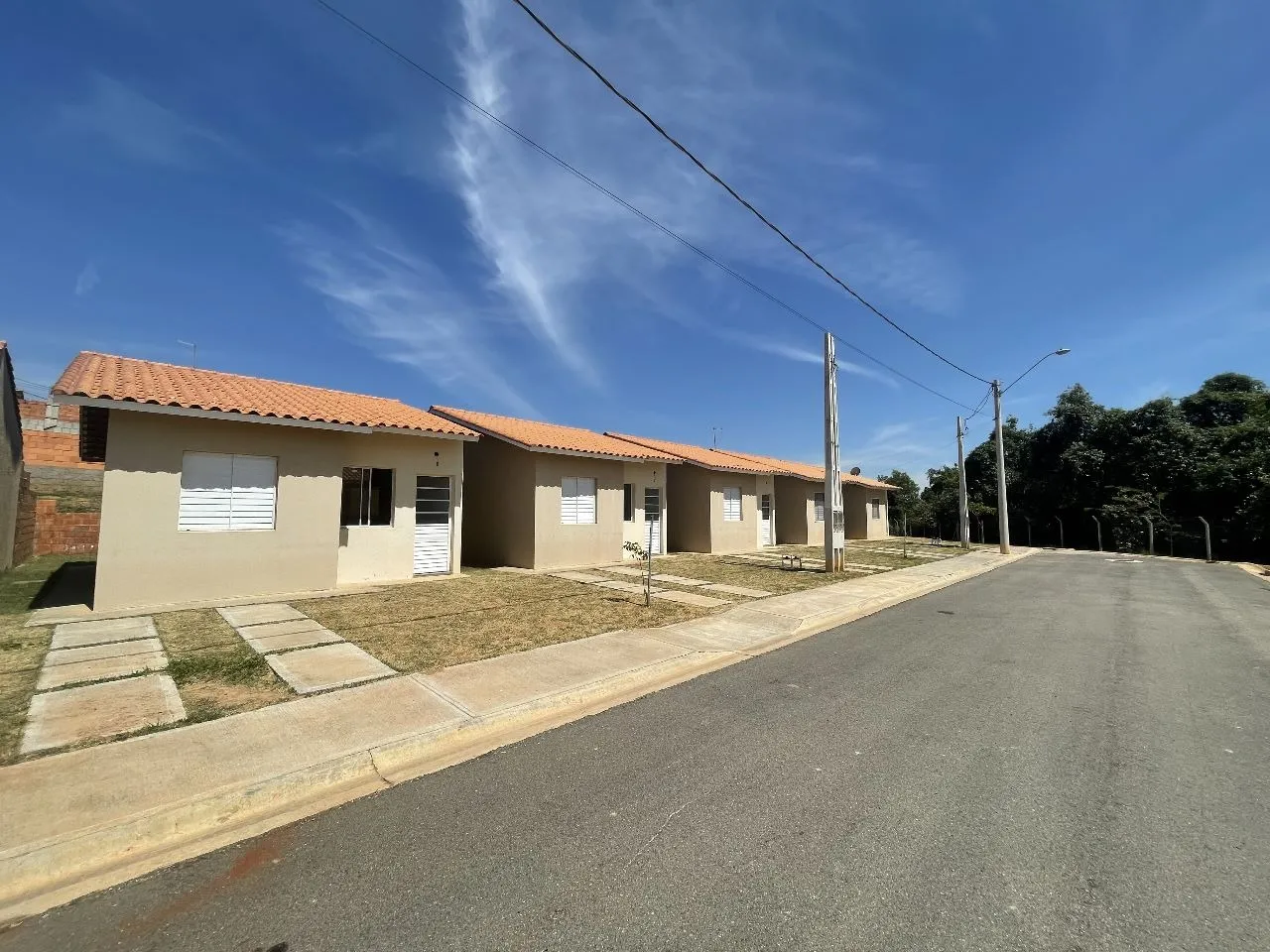 Imagem Otimas casas sendo vendidas no residencial ouro verde