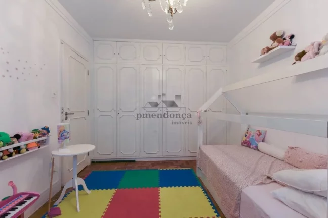 Imagem Apartamento reformado à venda em Higienópolis com 3 quartos e 2 vagas, 210m2