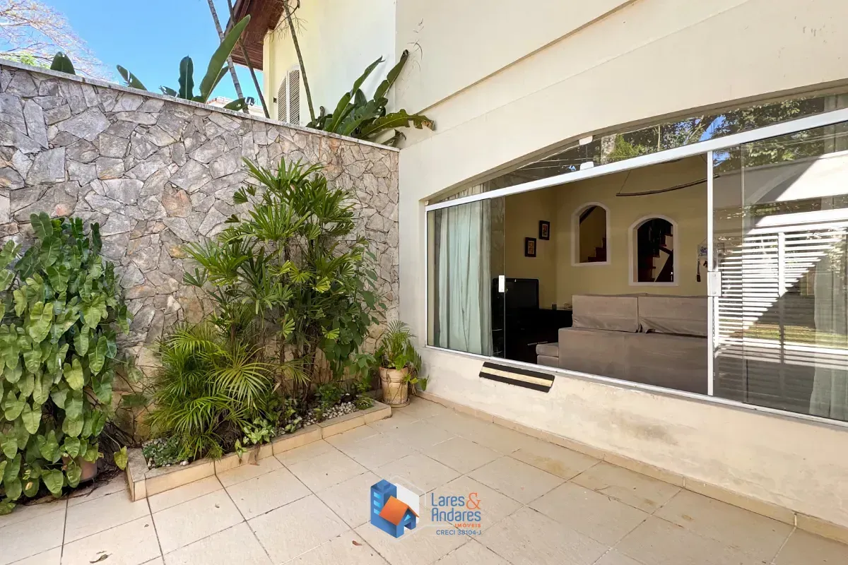 Imagem Sobrado para venda em Jardim Santo Amaro com 3 quartos, sendo 1 suíte, 114m²