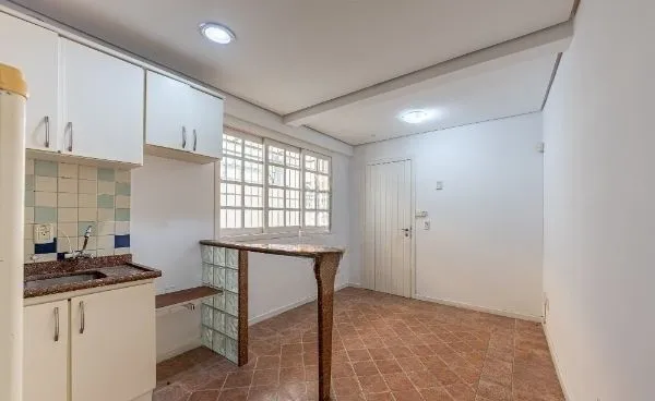 Imagem Prédio comercial com loja no bairro Rio Branco com 237m²
