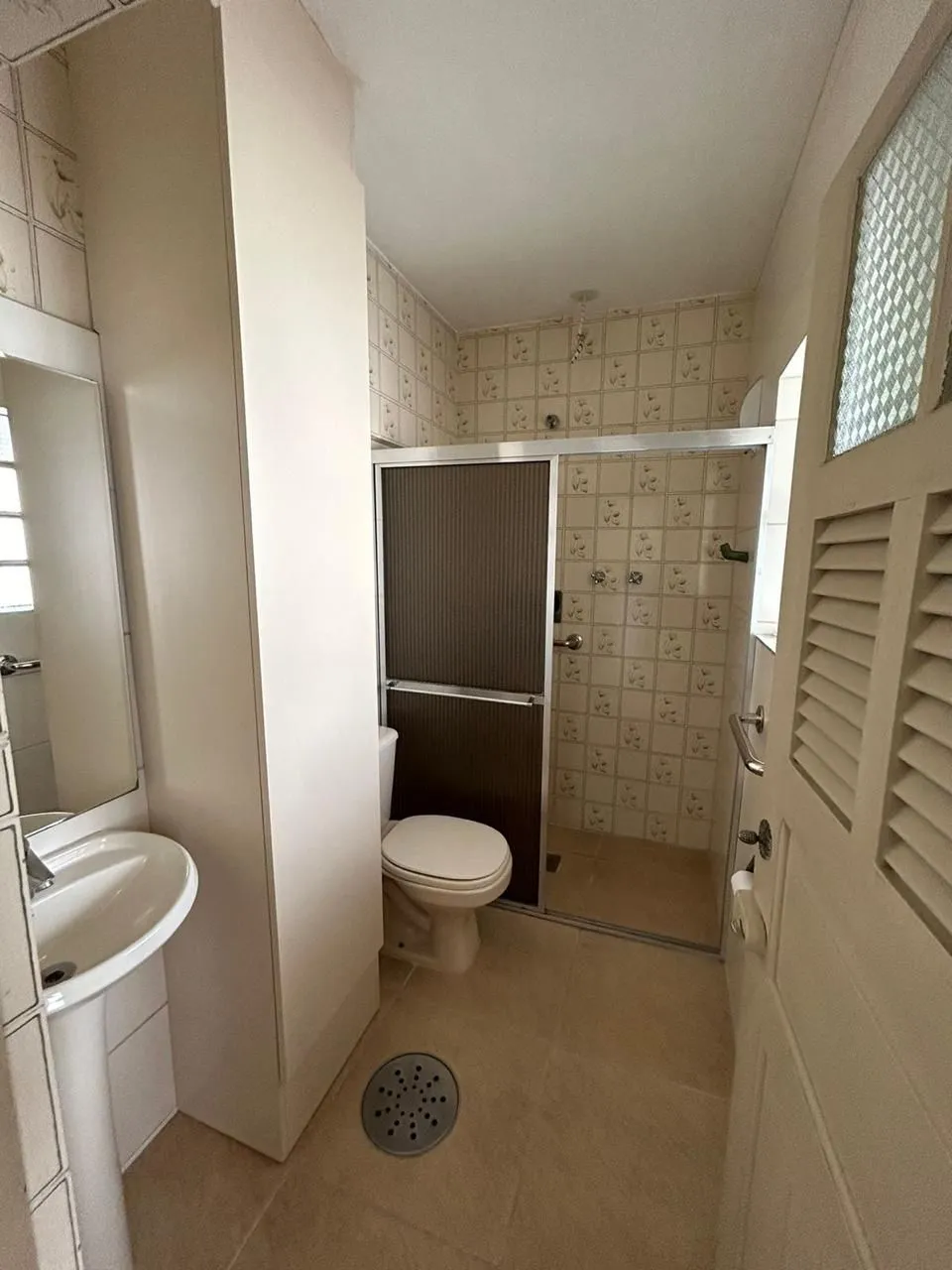 Imagem Apartamento com 03 quartos e 02 banheiros no Centro Histórico de Porto Alegre