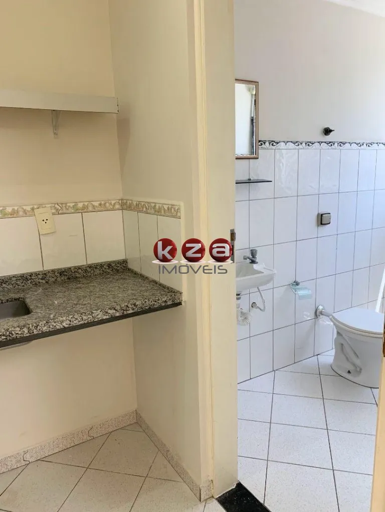 Imagem Prédio Comercial para Locação em Valinhos-SP: 15 Salas, 15 Banheiros e 682m². Agende sua visita!