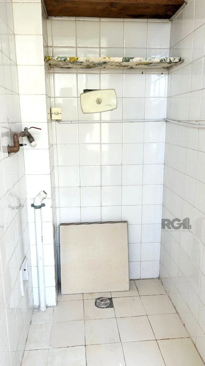 Imagem Apartamento 03 dormitórios no bairro Menino Deus, excelente localização.