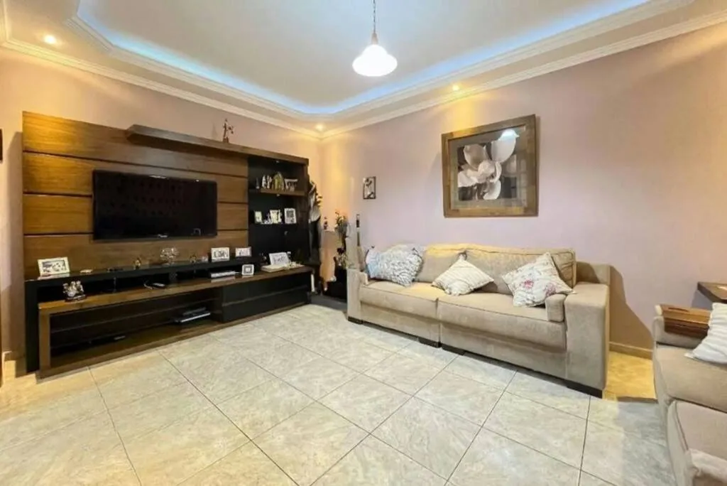 Imagem Casa Alto da Lapa - 163M², 3 Dorms, 1 Suíte, 6 Vagas, Churrasqueira.