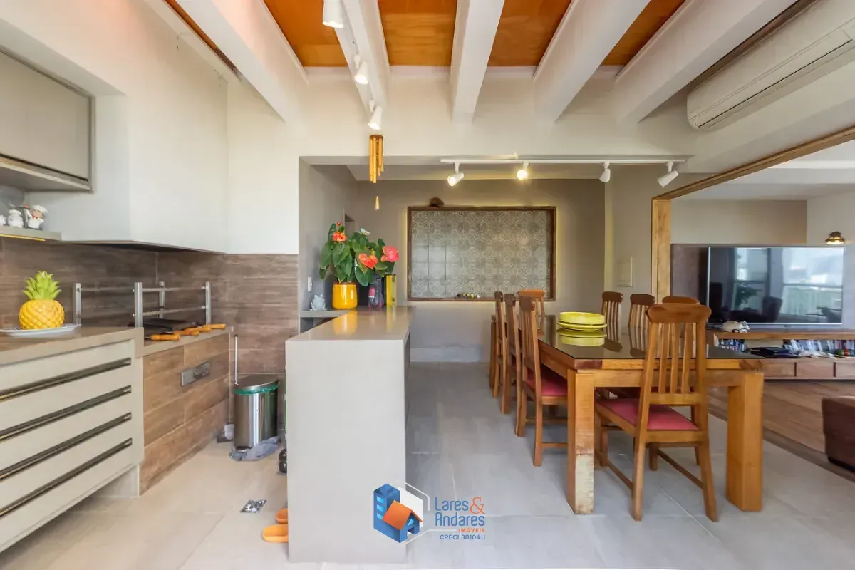 Imagem Cobertura para venda em Chácara Santo Antônio (Zona Sul) com 3 quartos, sendo 3 suítes, 285m²
