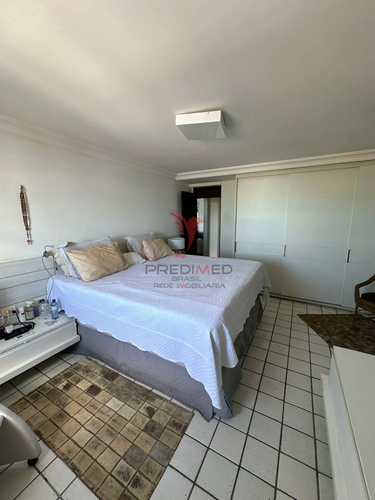 Imagem Vende-se belo apartamento com 3 Suites em Manaira, com vista definitiva para o mar