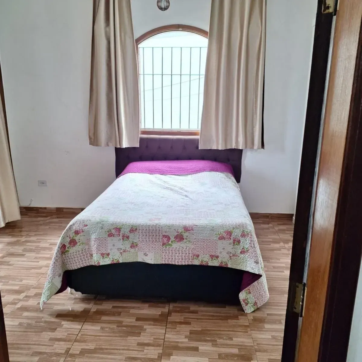 Imagem Casa com 4 Quartos à Venda, 250 metros em Jardim Itapeva - Mauá