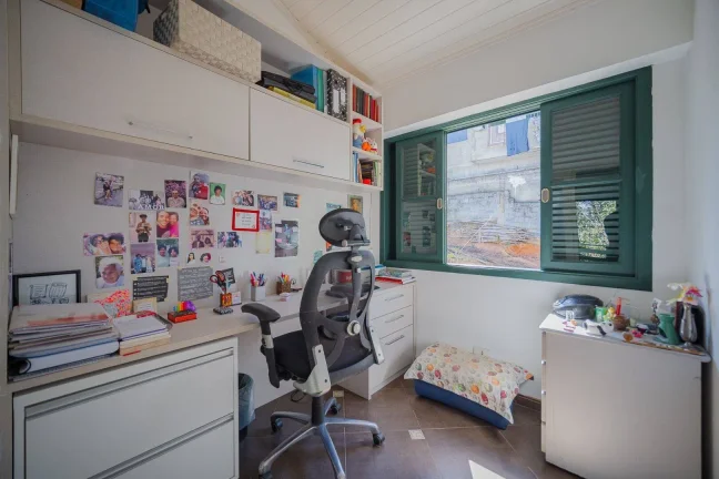 Imagem Casa com 3 quartos à venda em Cotia/SP 1000M² de Terreno.