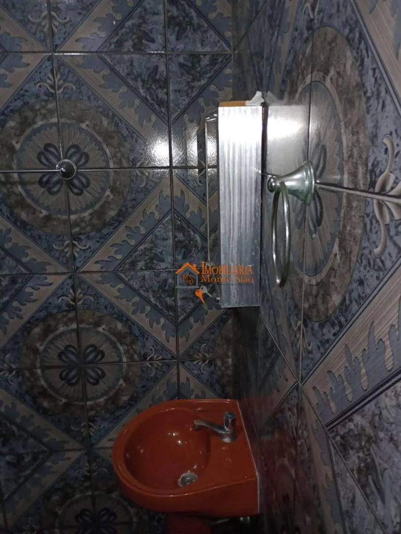Imagem Casa com 3 dormitórios à venda por R$ 318.000,00 - Água Chata - Guarulhos/SP