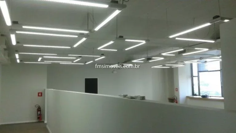 Imagem Conjunto comercial na região da Berrini - SP