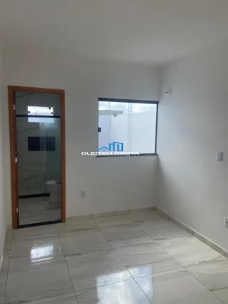 Imagem Casa para Venda em Feira de Santana, SIM, 2 dormitórios, 1 suíte, 1 banheiro, 2 vagas