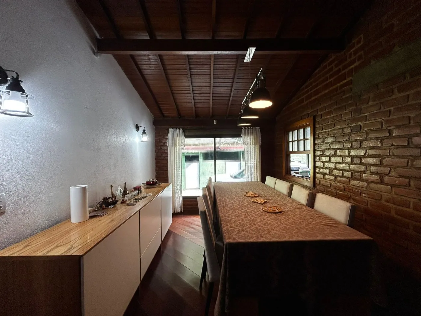 Imagem Casa para Venda em Petrópolis / RJ no bairro Samambaia