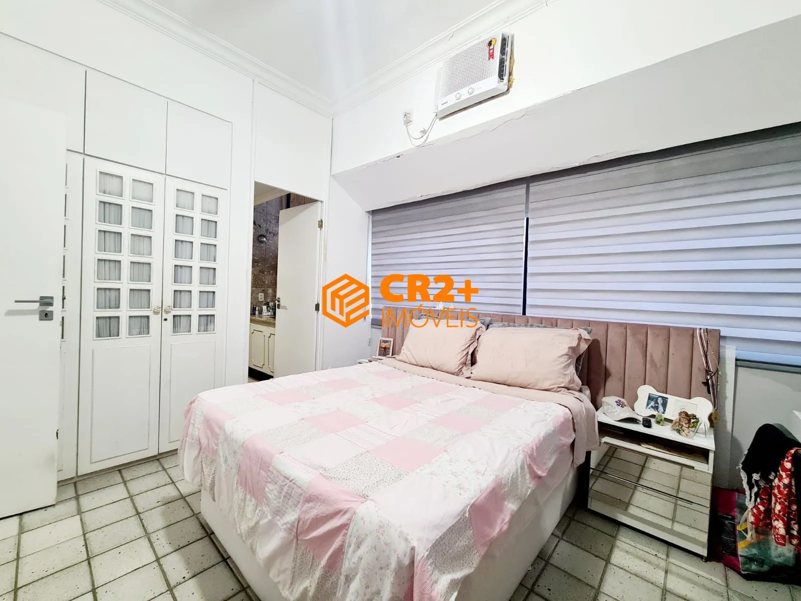Imagem Vendo Apartamento de Luxo na Av. Boa Viagem com 4 suítes e 3 vagas