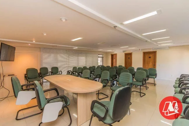 Imagem Conjunto de 45m² com vista para a Carlos Gomes
