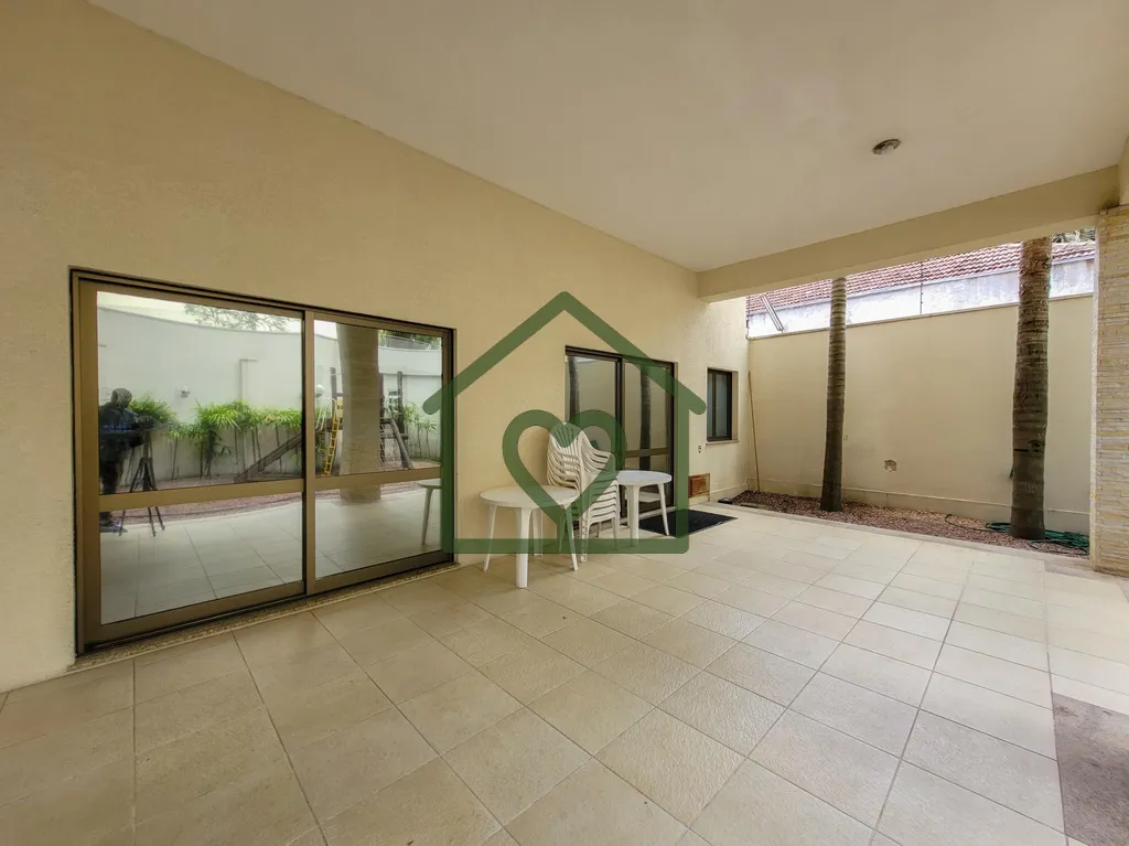 Imagem LIFE SQUARE MENINO DEUS O conforto de uma casa, a segurança de um condomínio e a estrutura de um r...