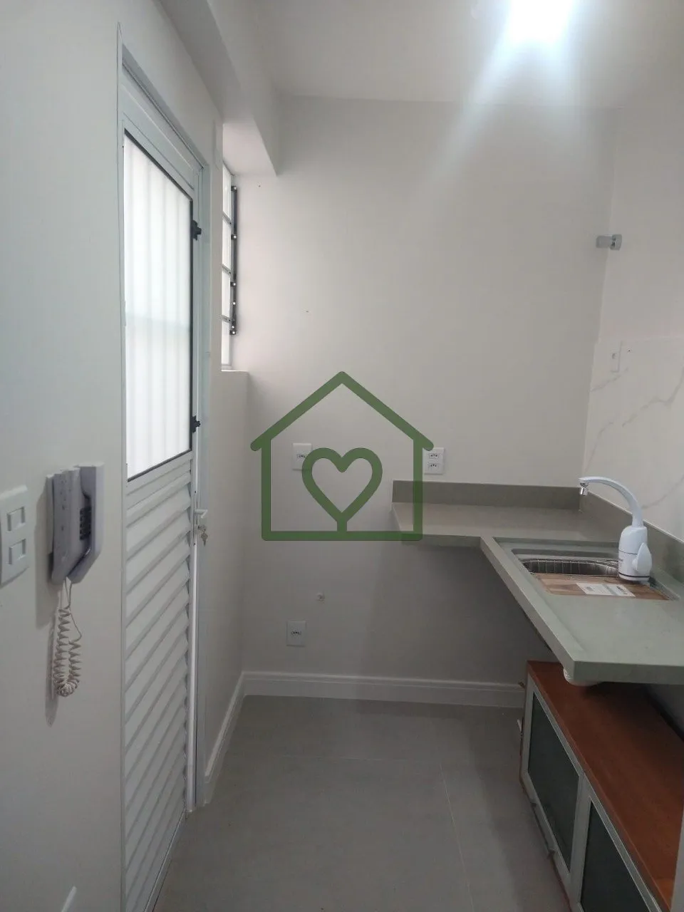 Imagem Lindo loft com pátio aberto, totalmente reformado e com ótima área externa. O imóvel conta com s...