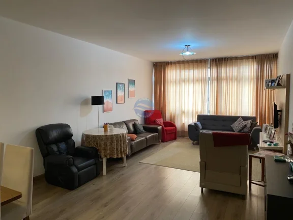 Apartamento a venda em Santos no Gonzaga vista mar lindo.