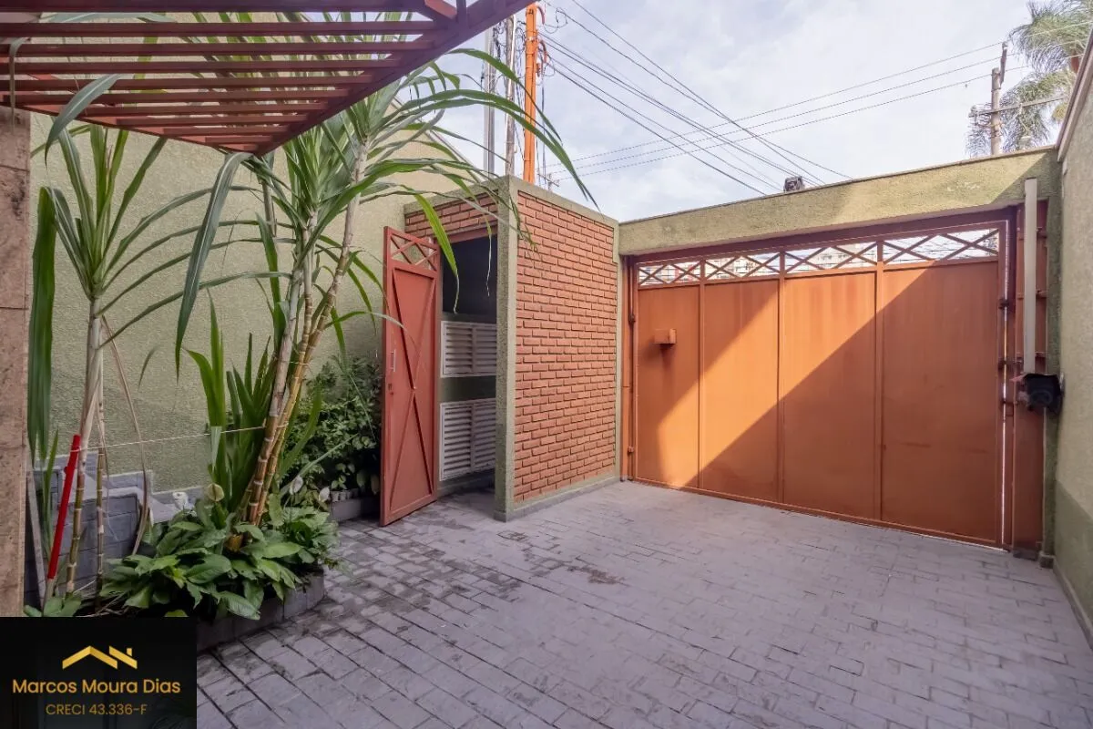 Imagem Sobrado com 4 Dormitórios ( 2 Suítes), 4 Vagas de Garagem, Churrasqueira na Vila Ipojuca, São Paulo, SP