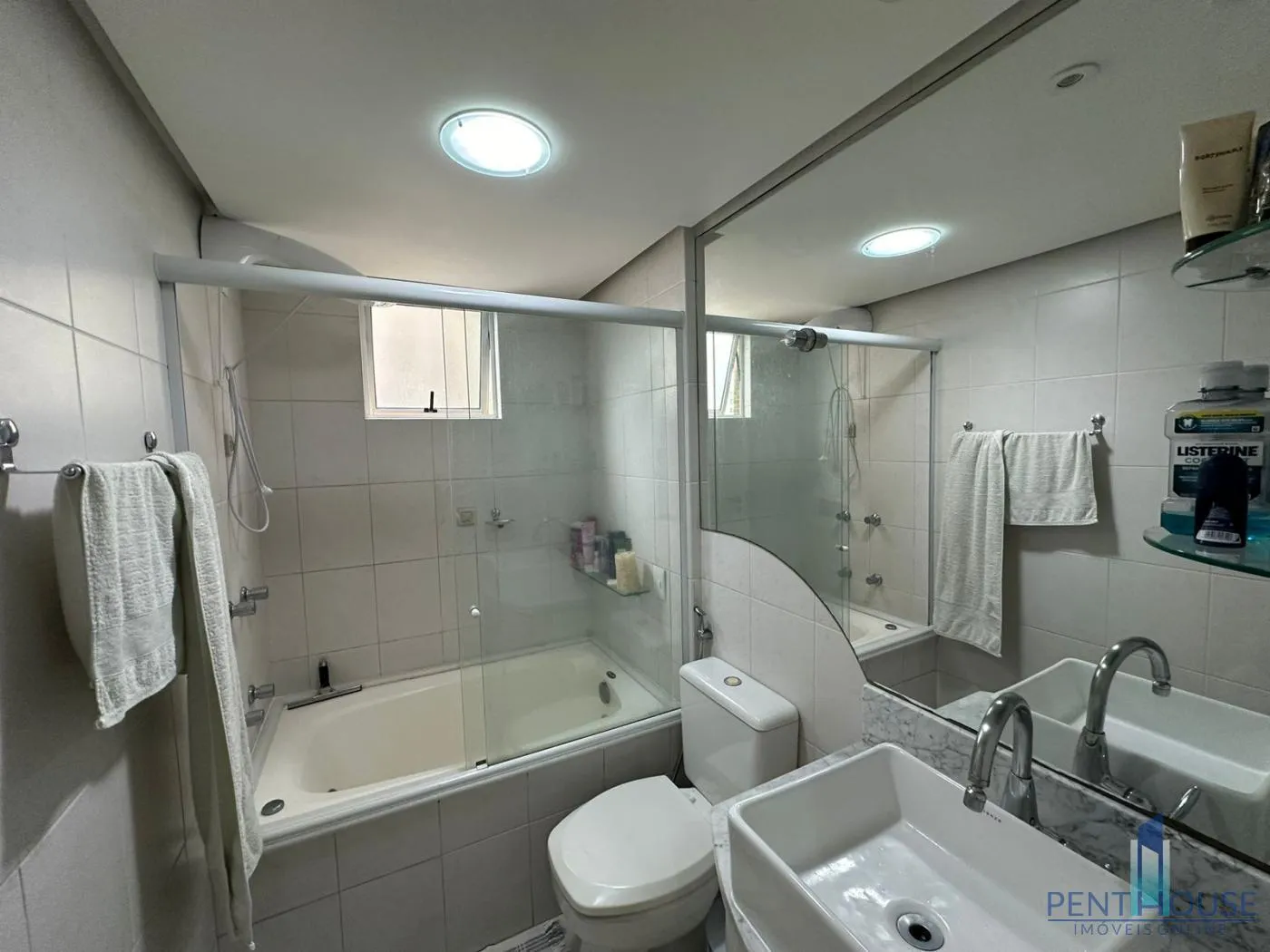 Imagem Apartamento Zona Central para Venda em Balneário Camboriú, CENTRO, 3 dormitórios, 3 suítes, 4 banheiros, 2 vagas