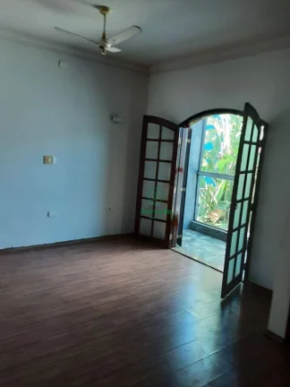 Imagem Sobrado com 4 dormitórios à venda, 191 m² por R$ 680.000,00 - Vila Nova Bonsucesso - Guarulhos/SP