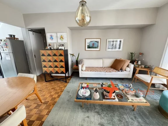 Imagem Apartamento à venda em Pinheiros, São Paulo-SP: 2 quartos, 1 sala para dois ambientes, 1 banheiro e 1 lavabo. Imperdível oportunidade!