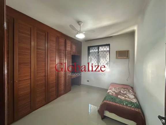 Imagem Casa com 4 Dormitórios à venda com 2 vagas de garagem no bairro do Embaré em Santos por R$1.280.000,00