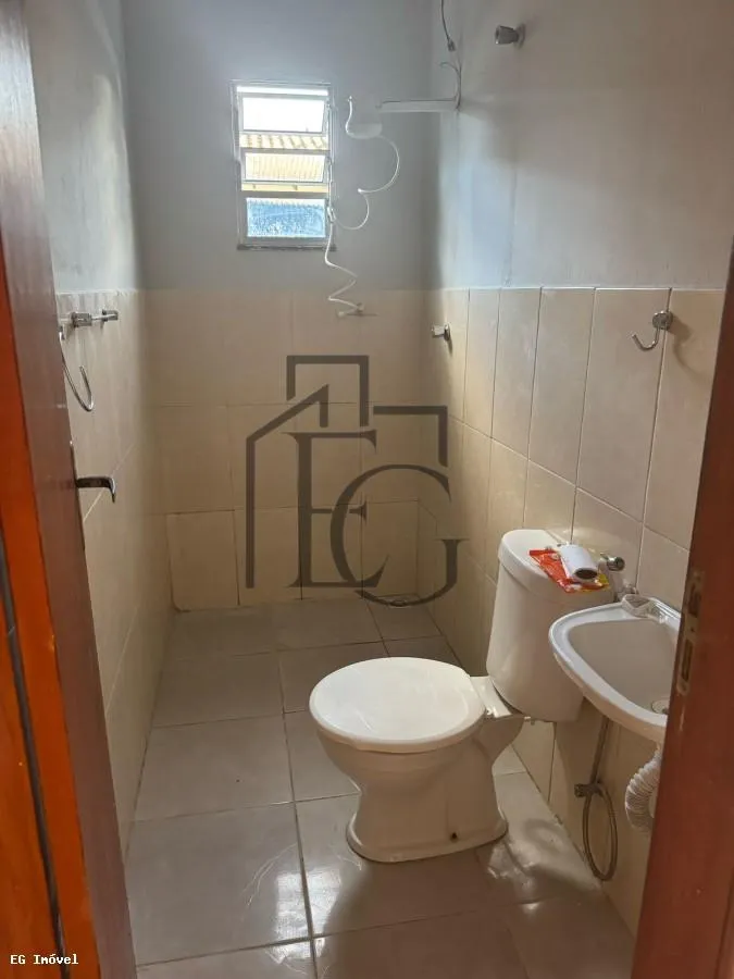 Imagem Casa para Venda em Araruama, Centro (Iguabinha), 2 dormitórios, 1 banheiro, 1 vaga
